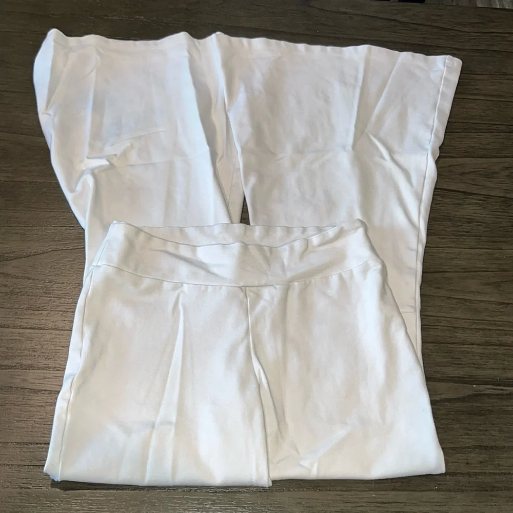 Chatoyant Flare Jeans - Picture 3 of 8